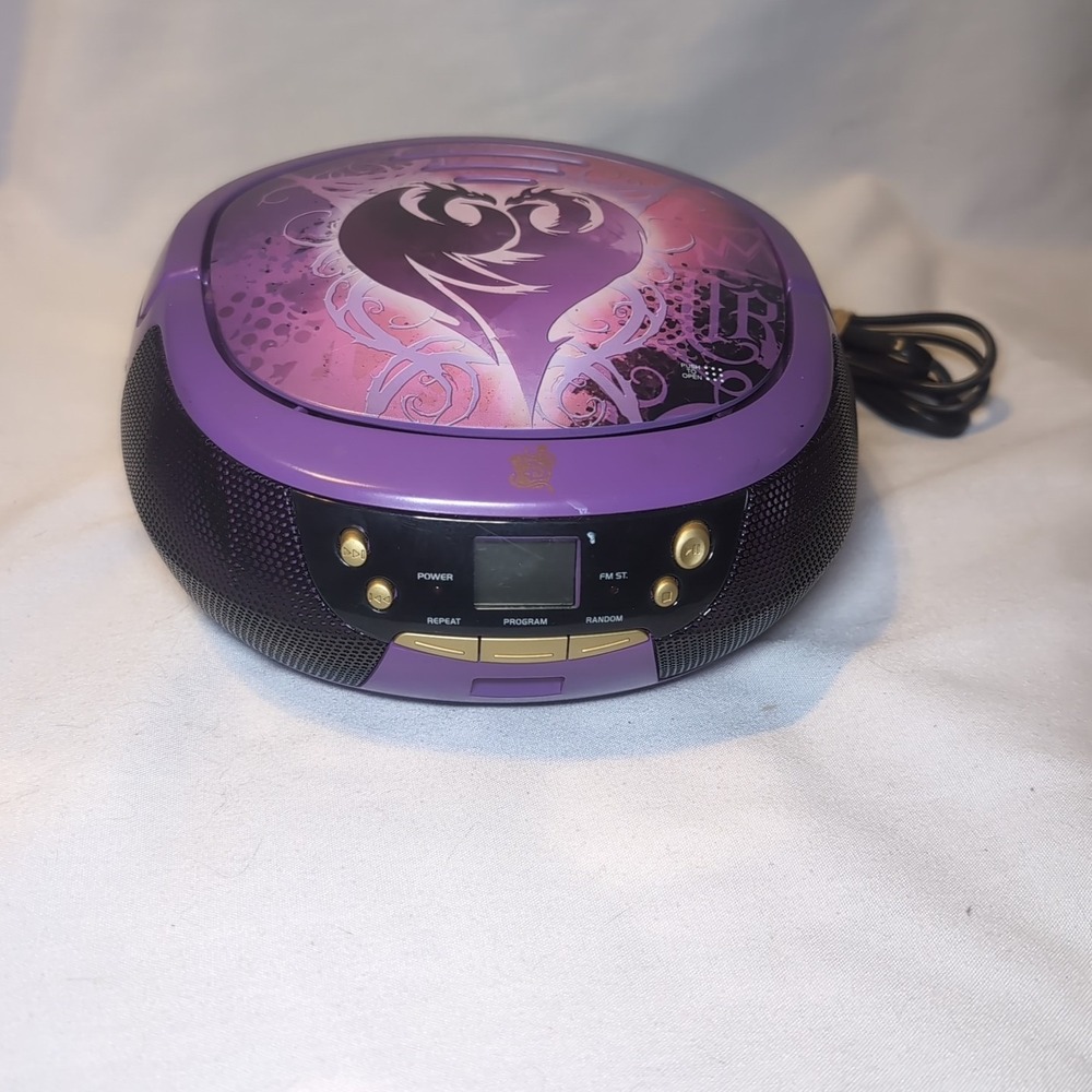 Disney DE-430 The Descendants Mal Purple CD Player Radio Aux Boombox WORKS